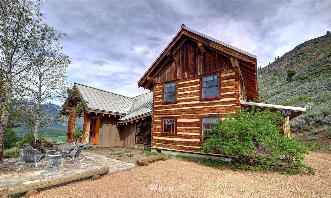 97 Big Valley View Road Winthrop, WA 98862 - Photo 2 of 25 Gallery Image 2