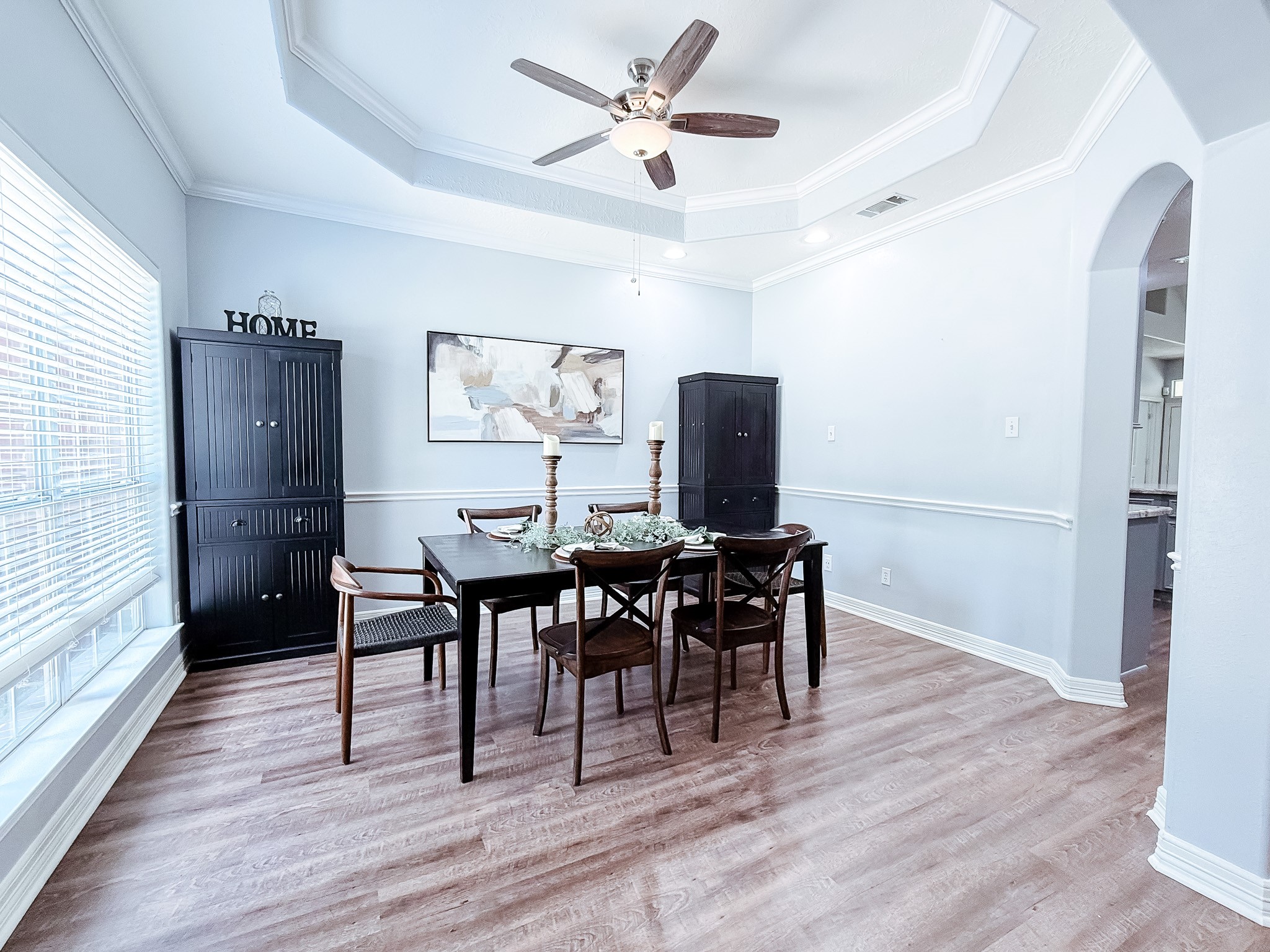540 Springwood Drive Conroe, TX 77385 - Photo 4 of 23 Flexible formal area that could be a home office, playroom, or homeschool room just to name a few options.