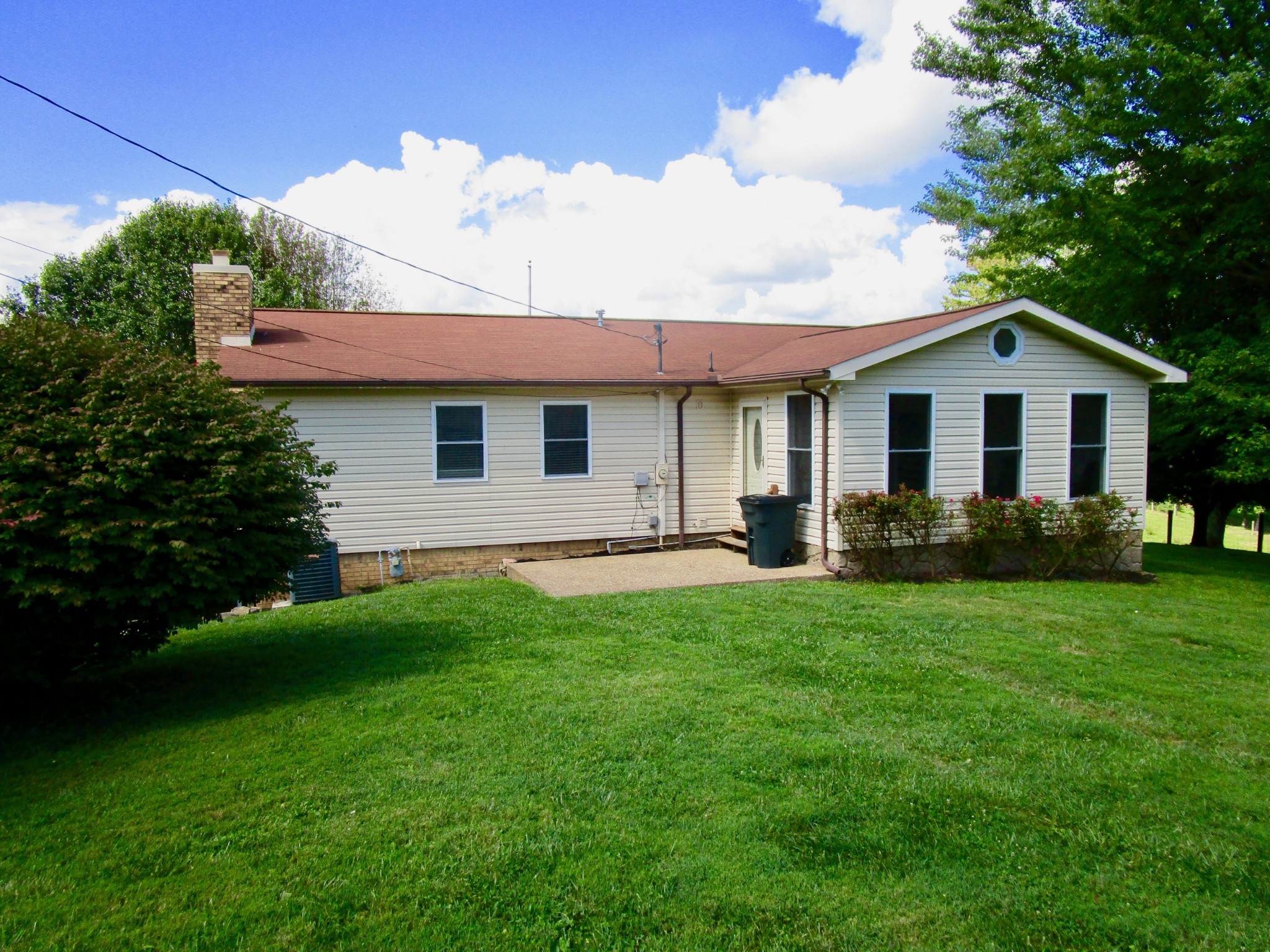292 Satterfield Road Monterey, TN 38574 - Photo 4 of 25 Gallery Image 4