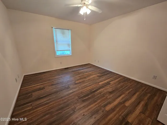 $1,500 | 930 Porter Road, Greenville, NC 27834