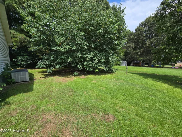 $1,500 | 930 Porter Road, Greenville, NC 27834