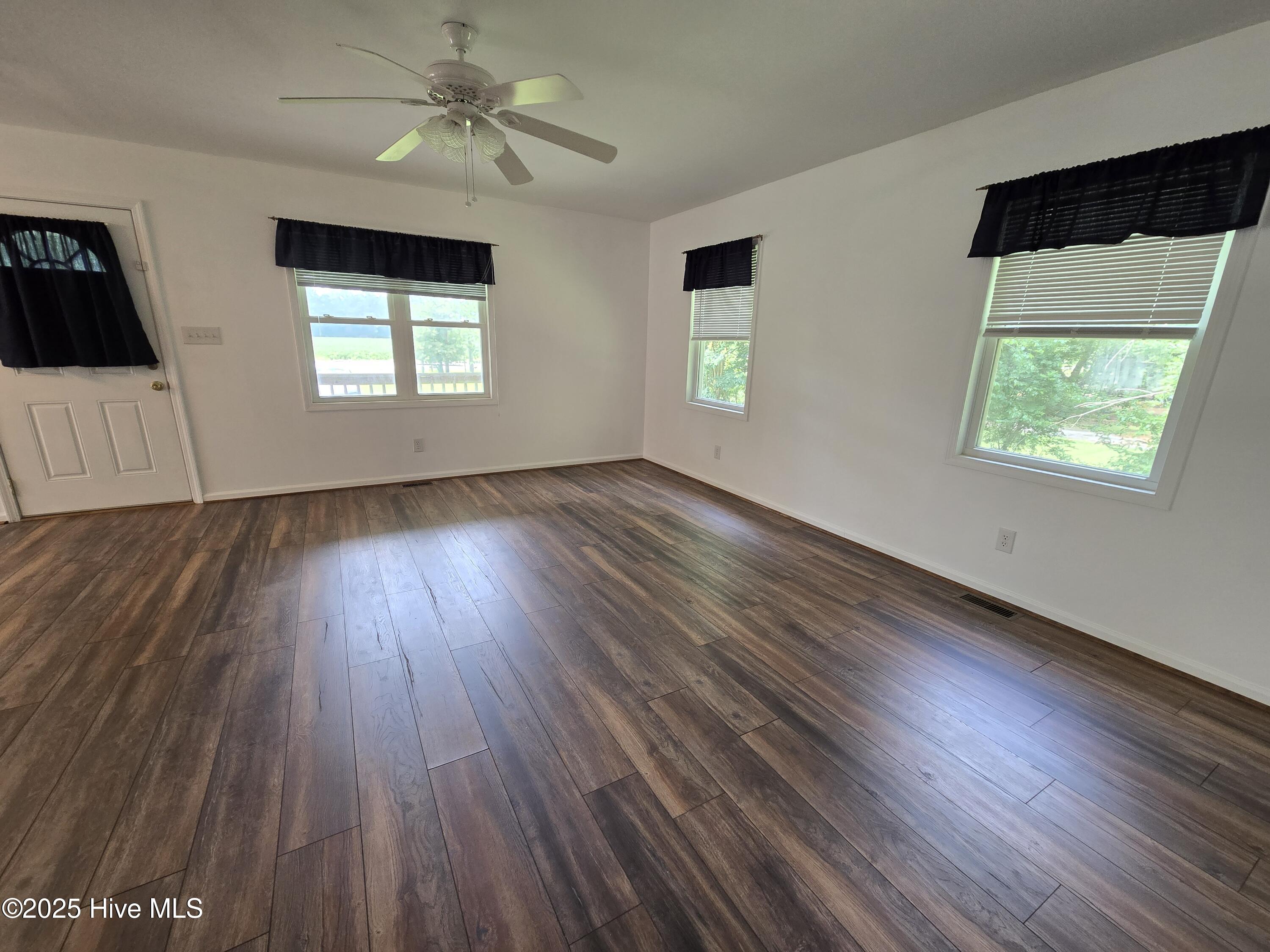 930 Porter Road Greenville, NC 27834 - Photo 5 of 21 1000004351