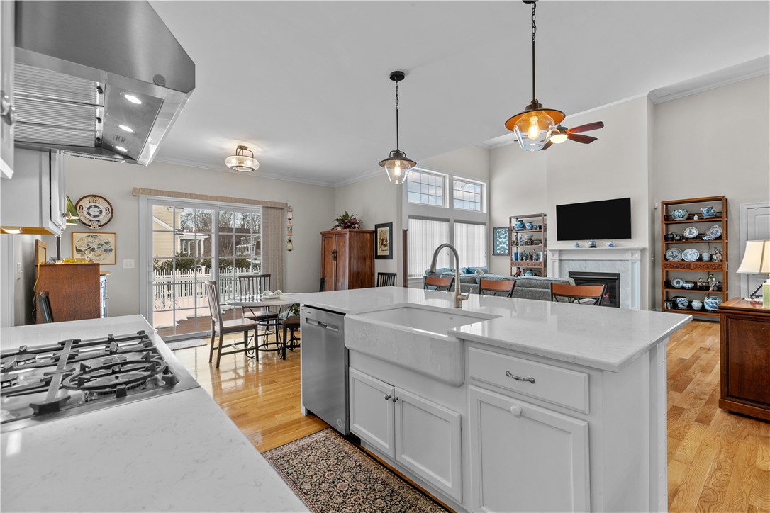 49 Walley Street Bristol, RI 02809 - Photo 14 of 48