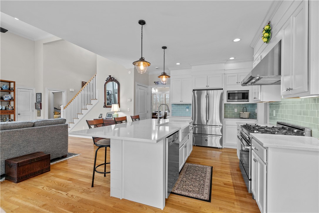 49 Walley Street Bristol, RI 02809 - Photo 16 of 48