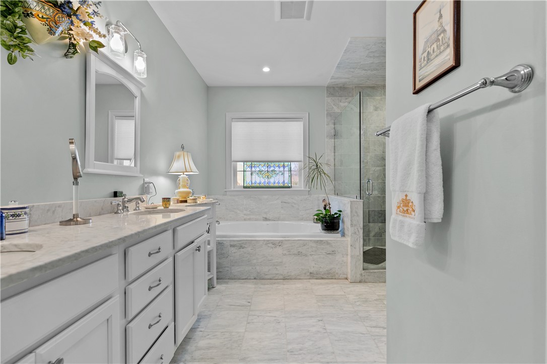 49 Walley Street Bristol, RI 02809 - Photo 28 of 48 Master Bath