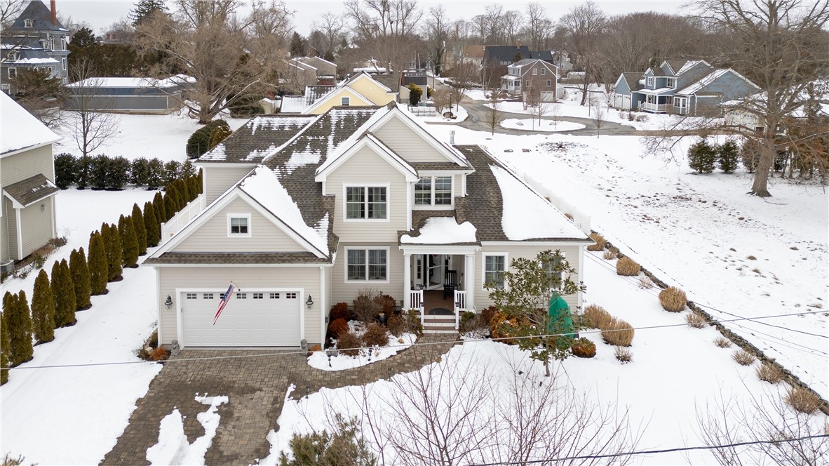 49 Walley Street Bristol, RI 02809 - Photo 3 of 48