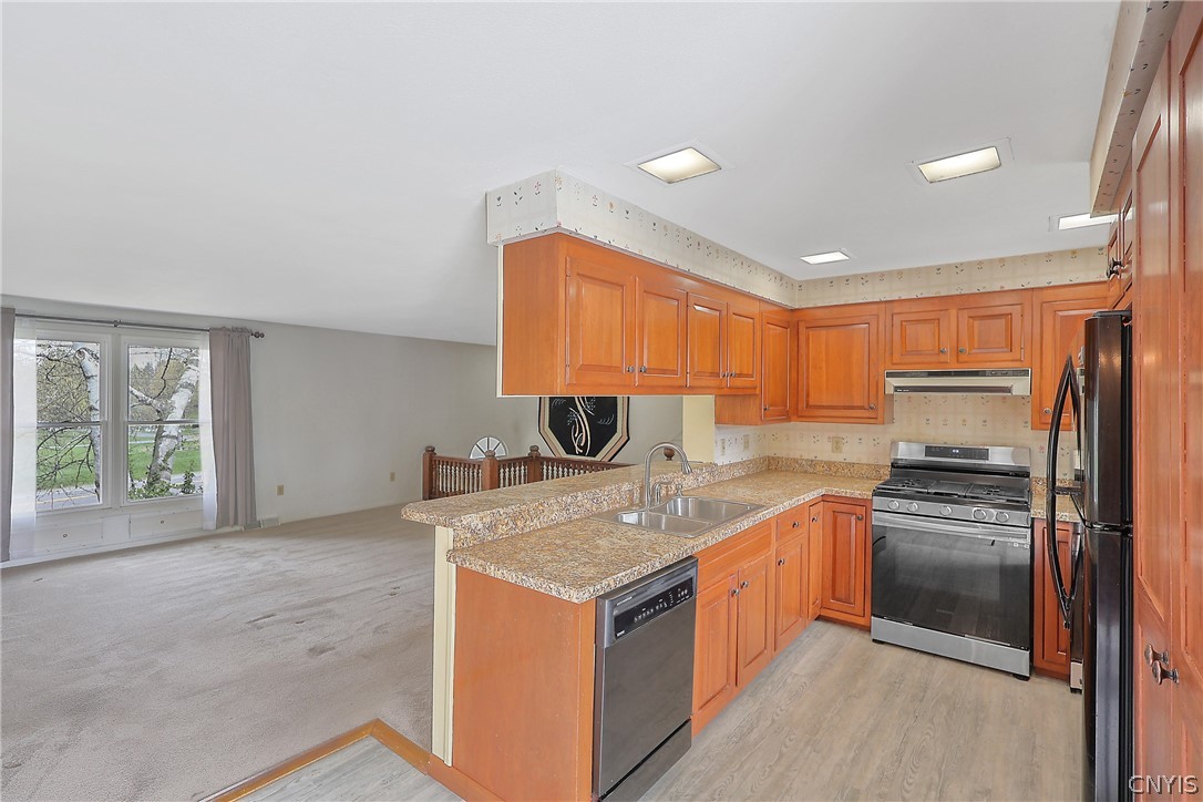 3194 Howlett Hill Road Onondaga, NY 13031 - Photo 7 of 33