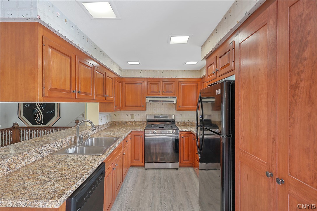 3194 Howlett Hill Road Onondaga, NY 13031 - Photo 8 of 33