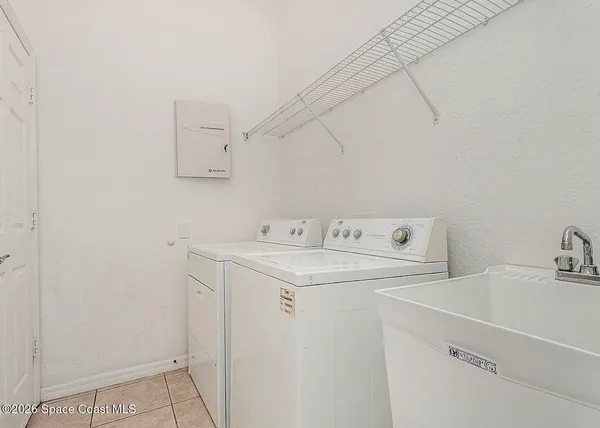 $2,500 | 3145 Soft Breeze Circle, Melbourne, FL 32904