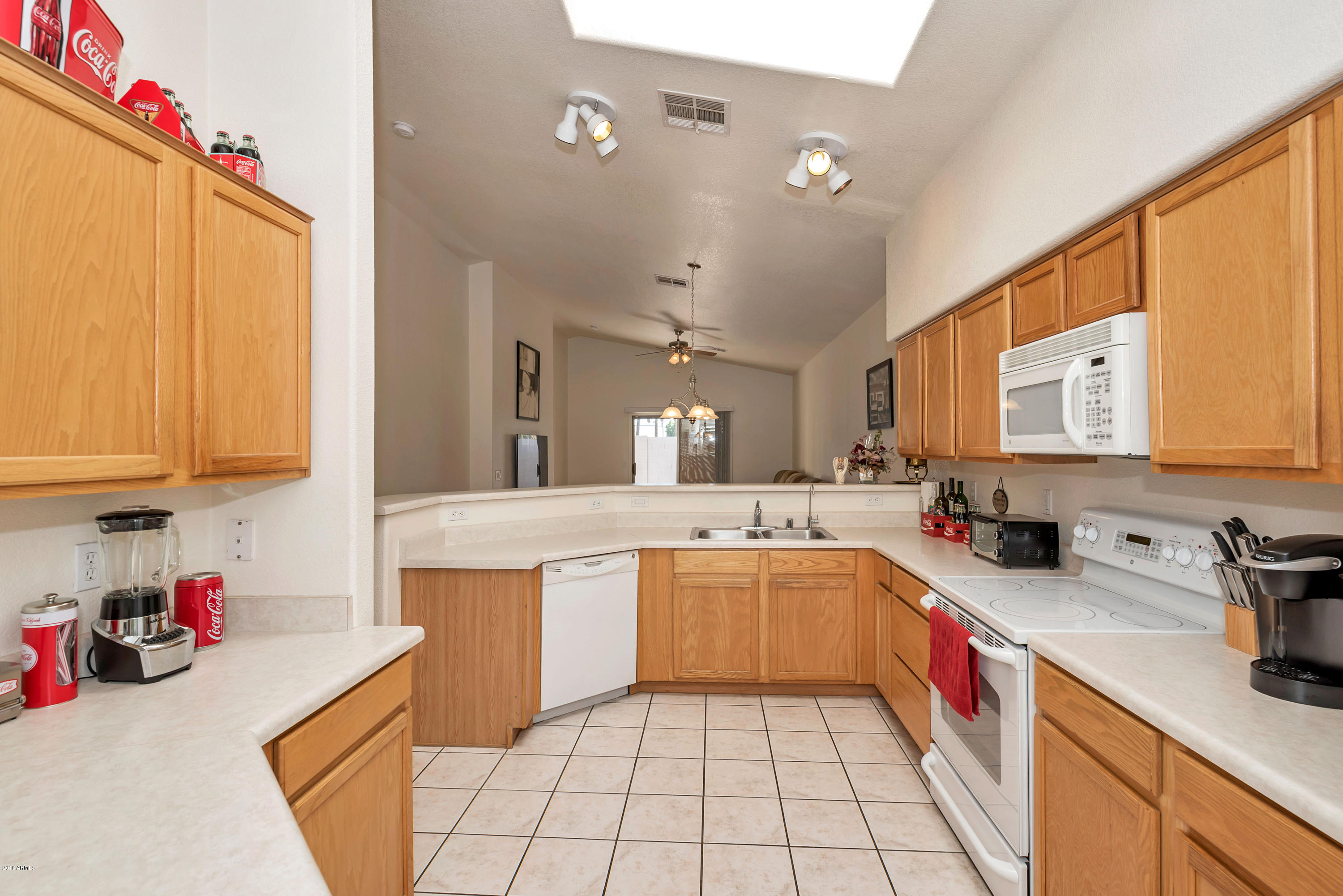 643 West Colt Road Chandler, AZ 85225 - Photo 6 of 21 DLB_8000