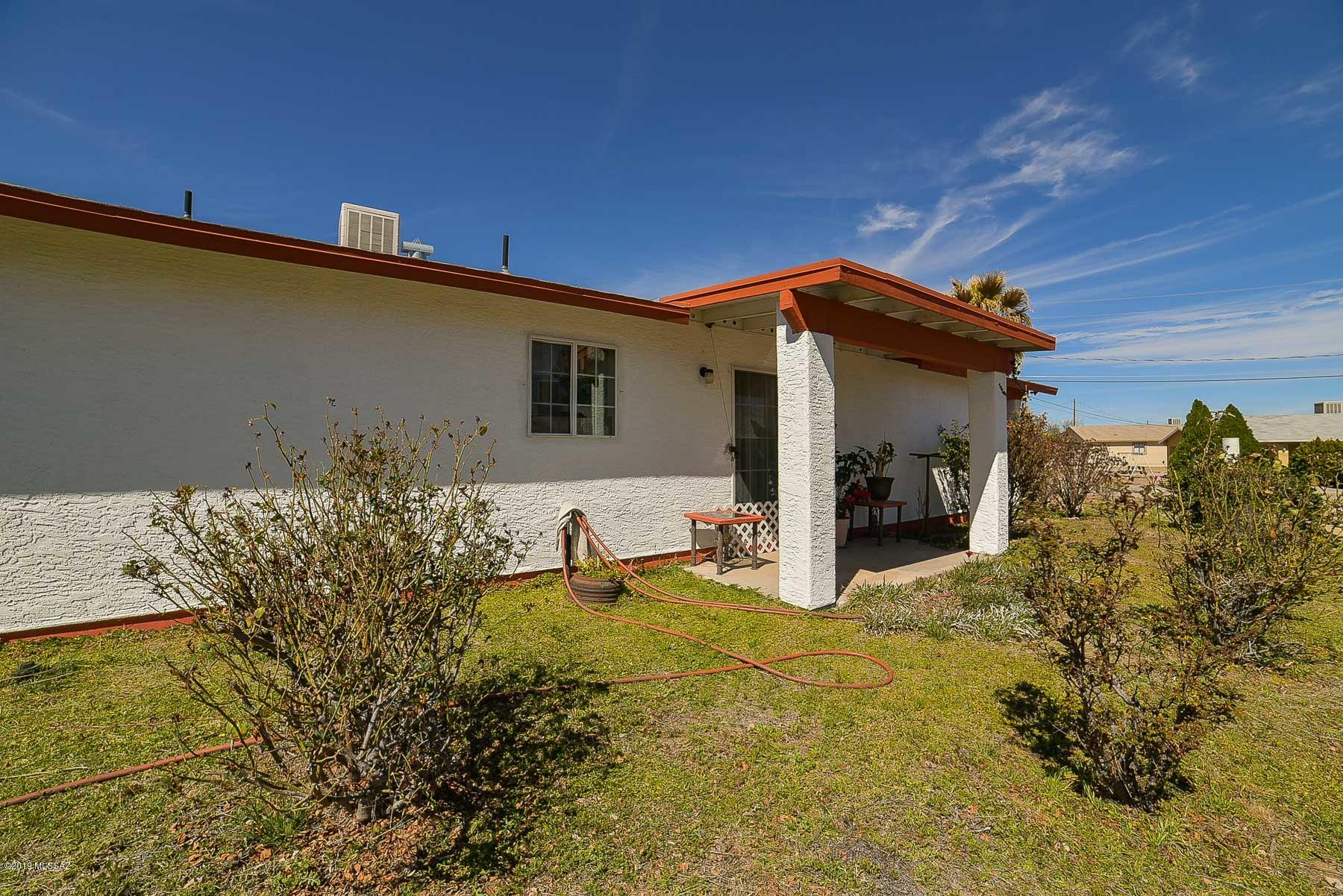 415 Camino Hombre De Oro Rio Rico, AZ 85648 - Photo 13 of 32