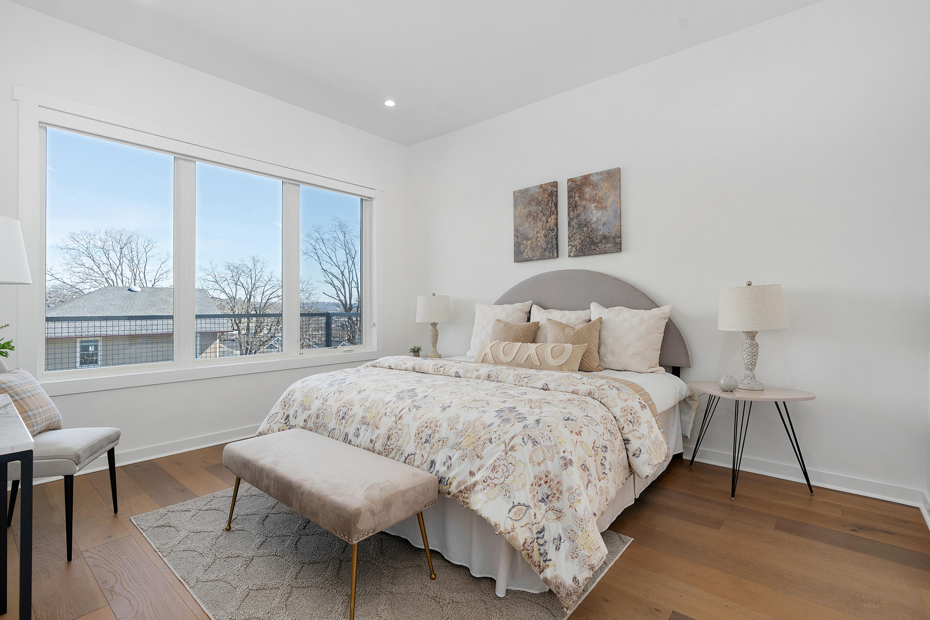 411 Fairpoint Street, Unit 306 Chattanooga, TN 37405 - Photo 14 of 47 08 - 411 Fairpoint #306 - Staged