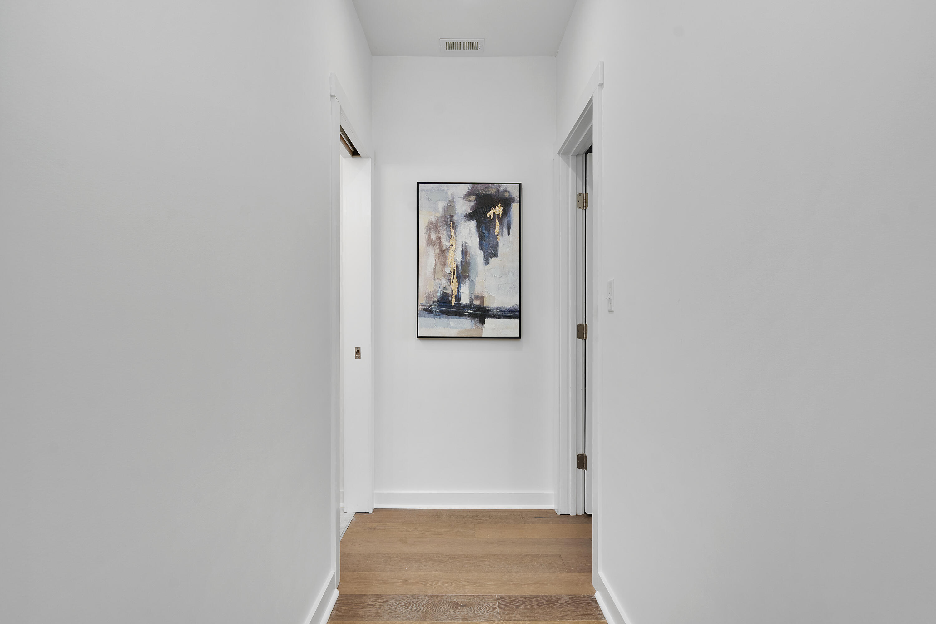 411 Fairpoint Street, Unit 306 Chattanooga, TN 37405 - Photo 18 of 47 12 - 411 Fairpoint #306 - Staged