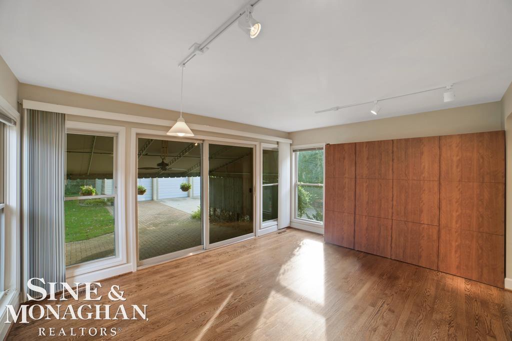 752-754 Neff Road Grosse Pointe, MI 48230 - Photo 20 of 41 50147162-f836db16-a5f7-47b6-bc48-1e9453c2aa86.JPG