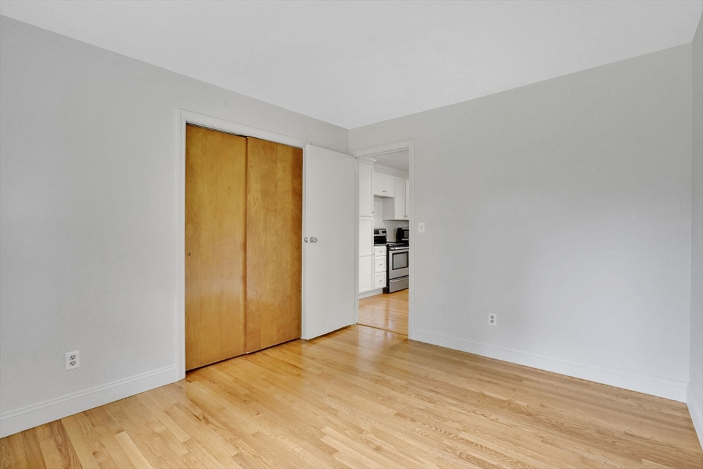 250 Old Lyman Road Chicopee, MA 01020 - Photo 14 of 38