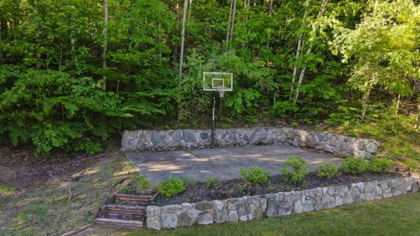 9620 Emerald Ridge Onekama, MI 49675 - Photo 52 of 54 1875662-51.JPG