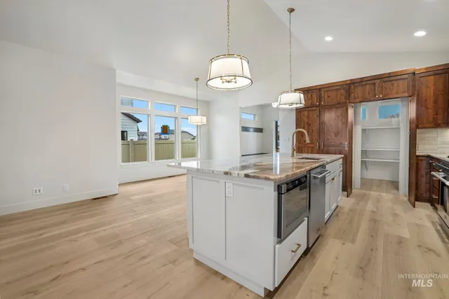 $549,000 | 843 Coral Road, Kimberly, ID 83341