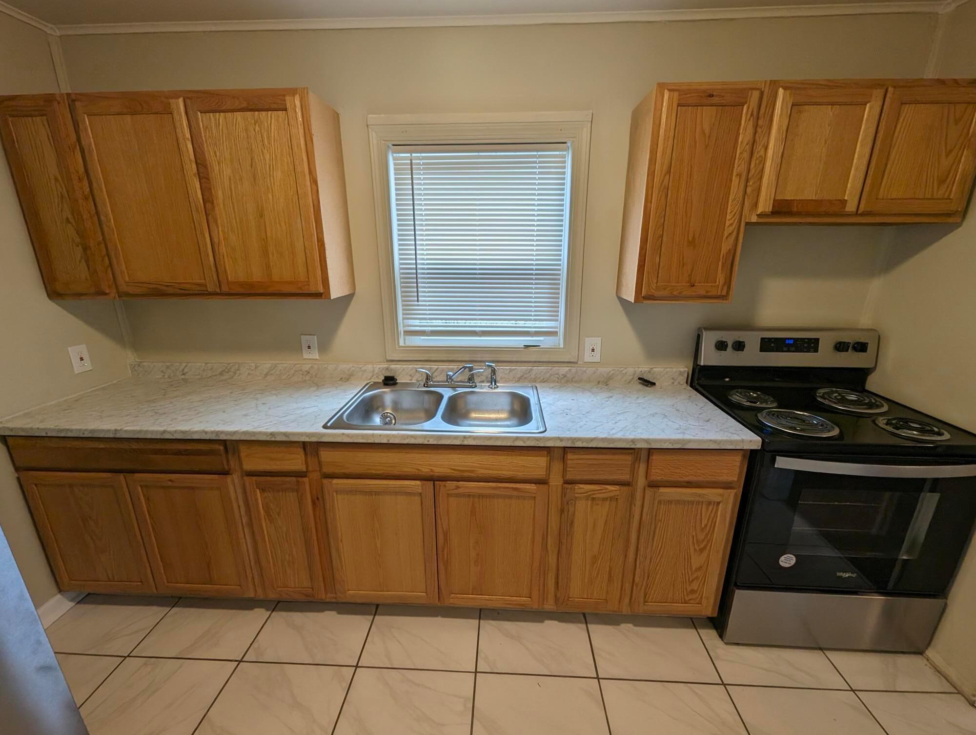 3352 Karl Road Columbus, OH 43224 - Photo 5 of 20 PXL_20240317_195726213