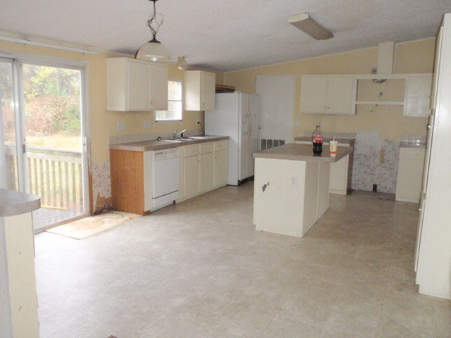 480 Piney Heights Road Warrenville, SC 29851 - Photo 7 of 15 Kitchen View 2