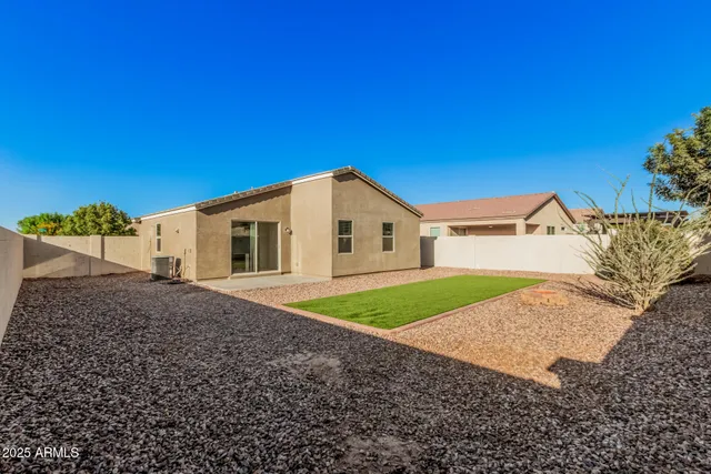 $2,100 | 399 Pelipa Drive, San Tan Valley, AZ 85140