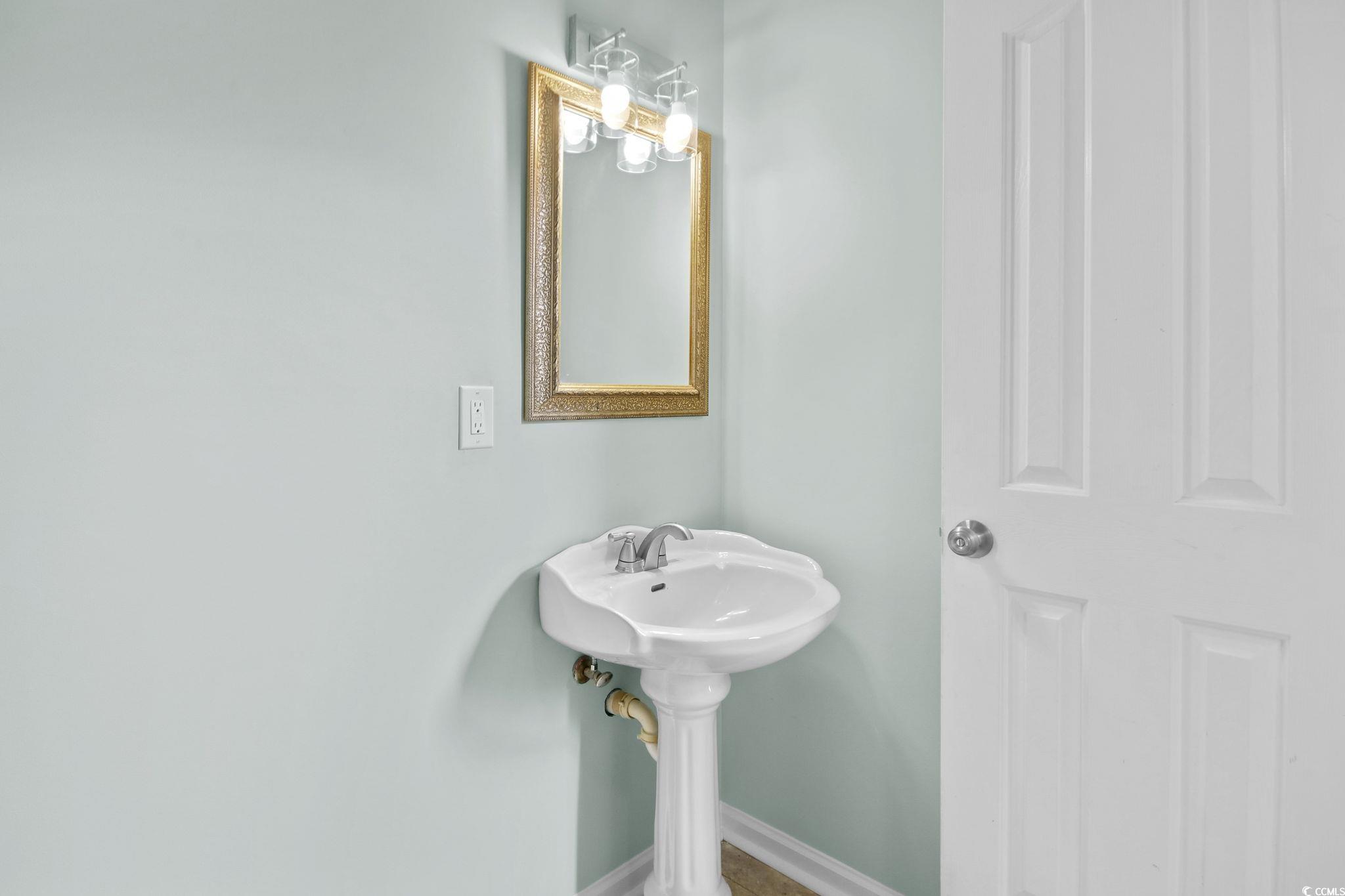 404 Sassanqua Drive Georgetown, SC 29440 - Photo 11 of 40