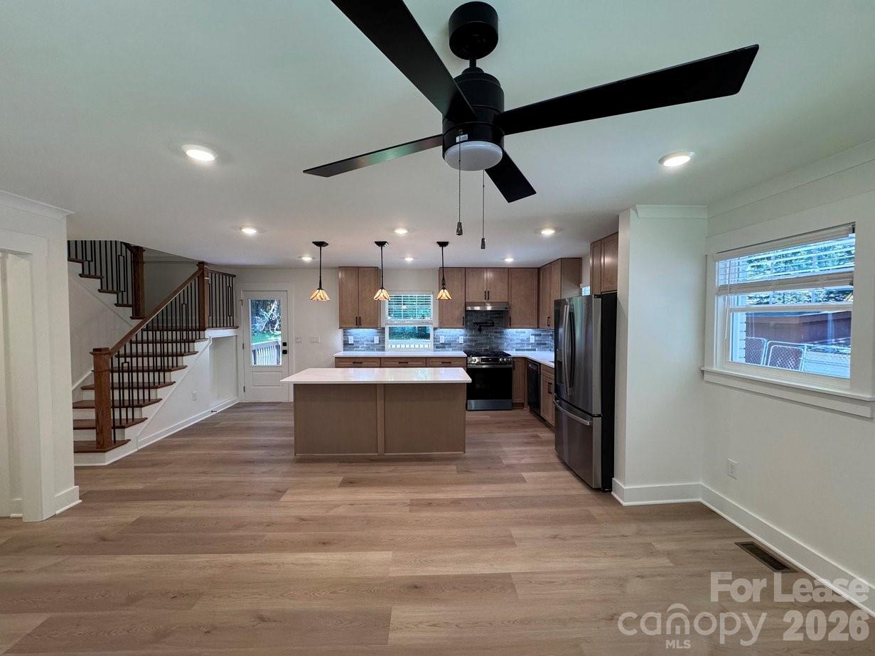 549 Manhasset Road Charlotte, NC 28209 - Photo 5 of 35
