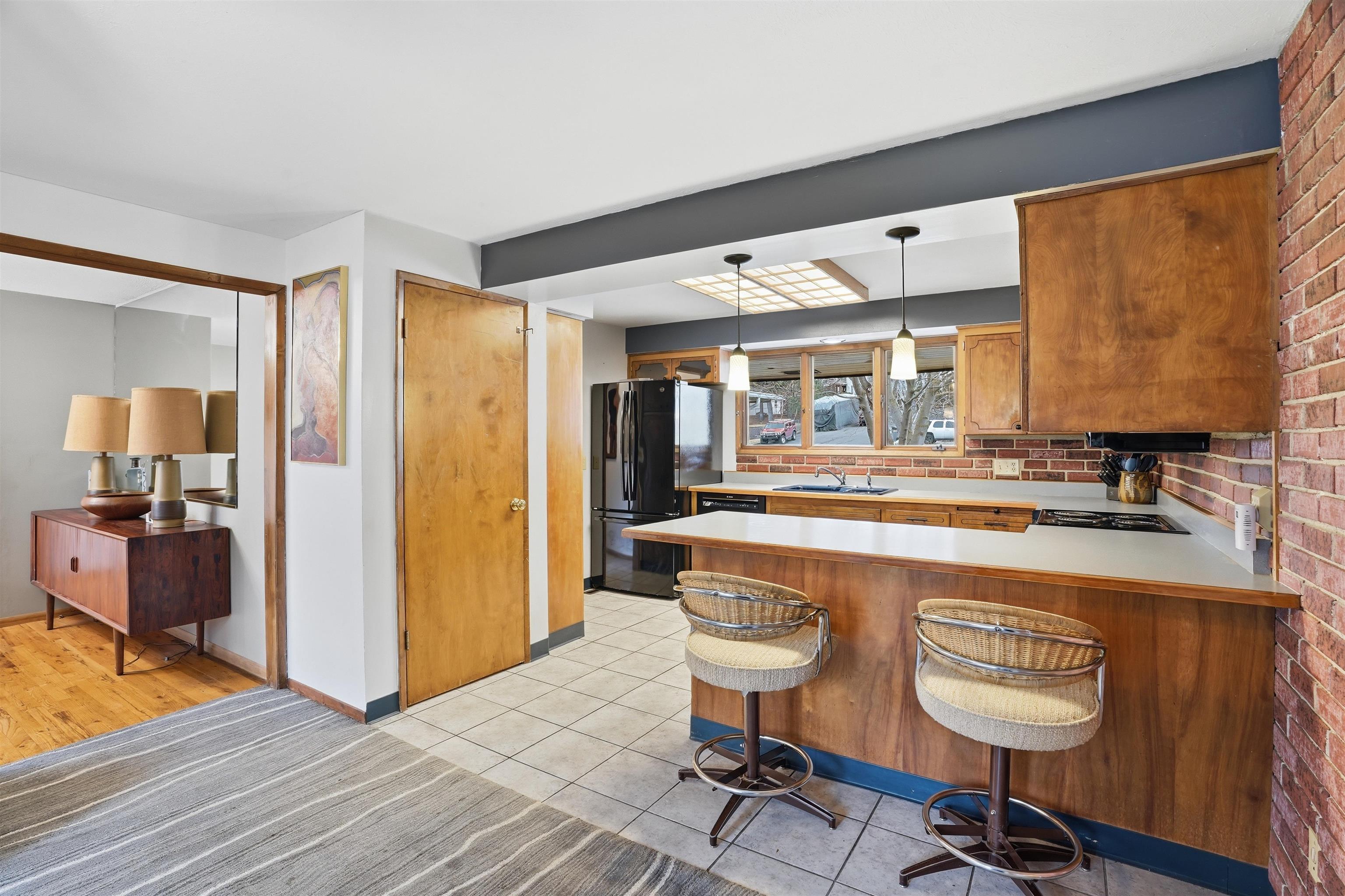 1822 West Toni Rae Drive Spokane, WA 99218 - Photo 12 of 50 Gallery Image 12