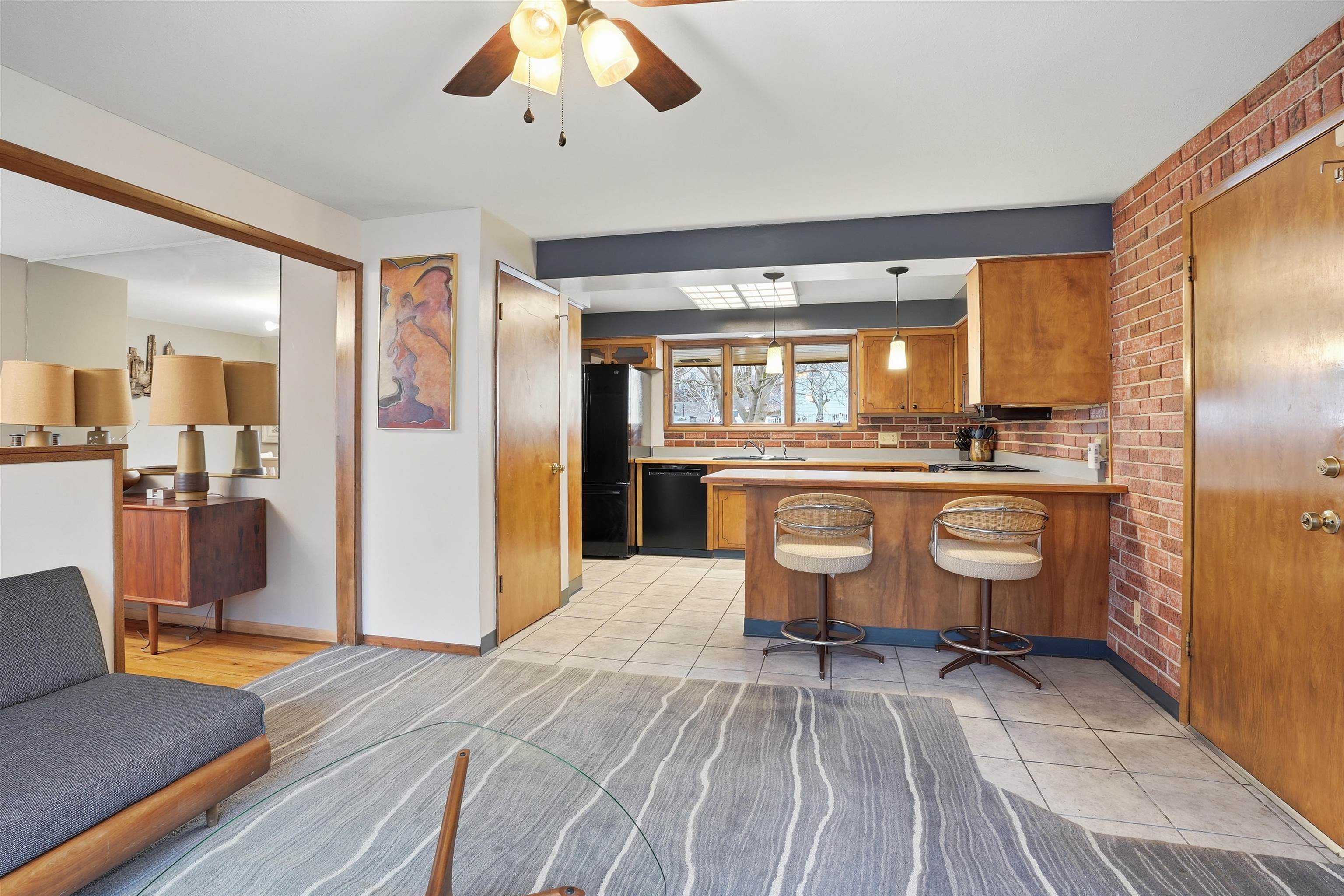 1822 West Toni Rae Drive Spokane, WA 99218 - Photo 10 of 50 Gallery Image 10