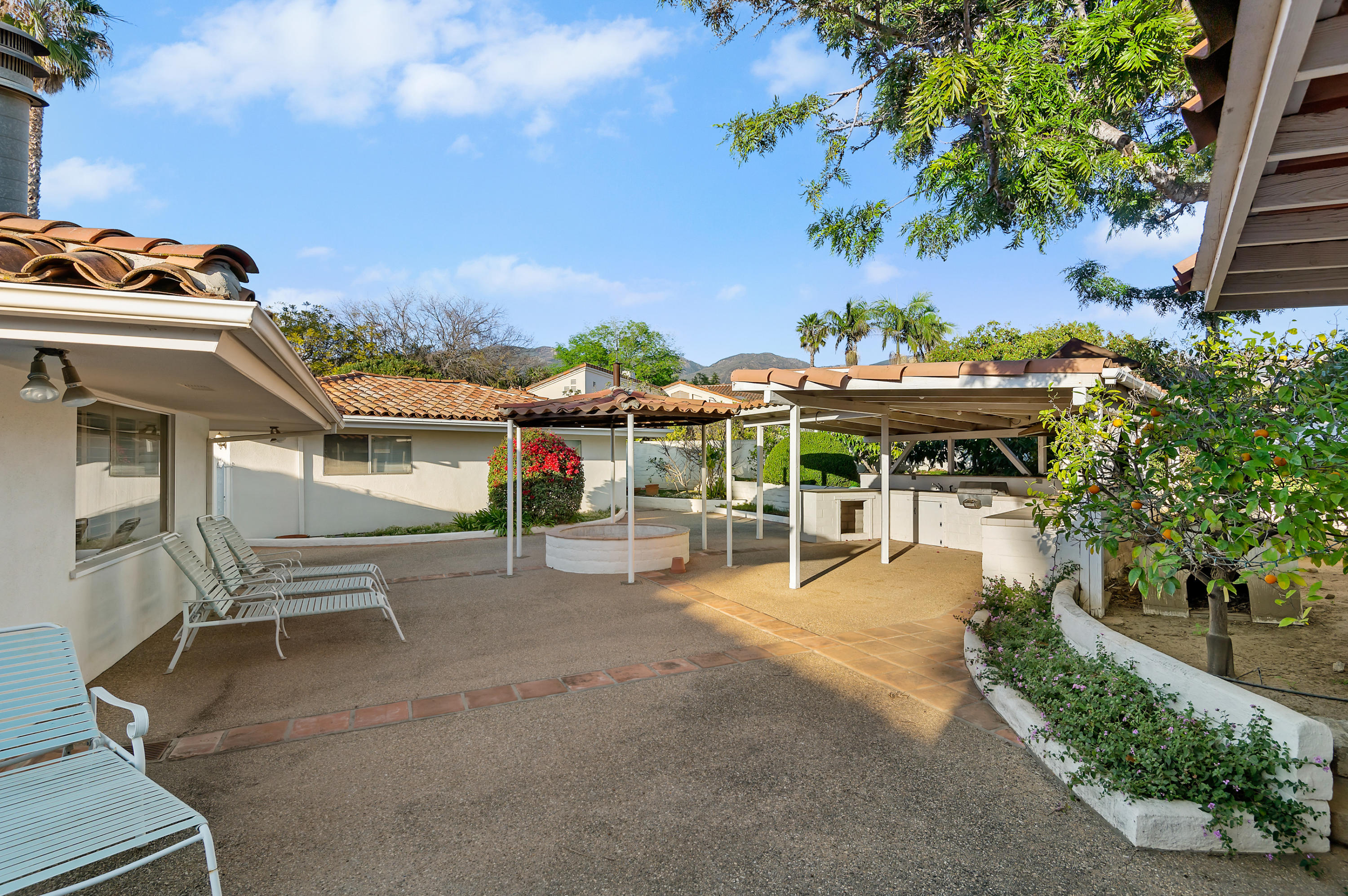 4620 Via Rubi Santa Barbara, CA 93105 - Photo 25 of 39 outdoor kitchen