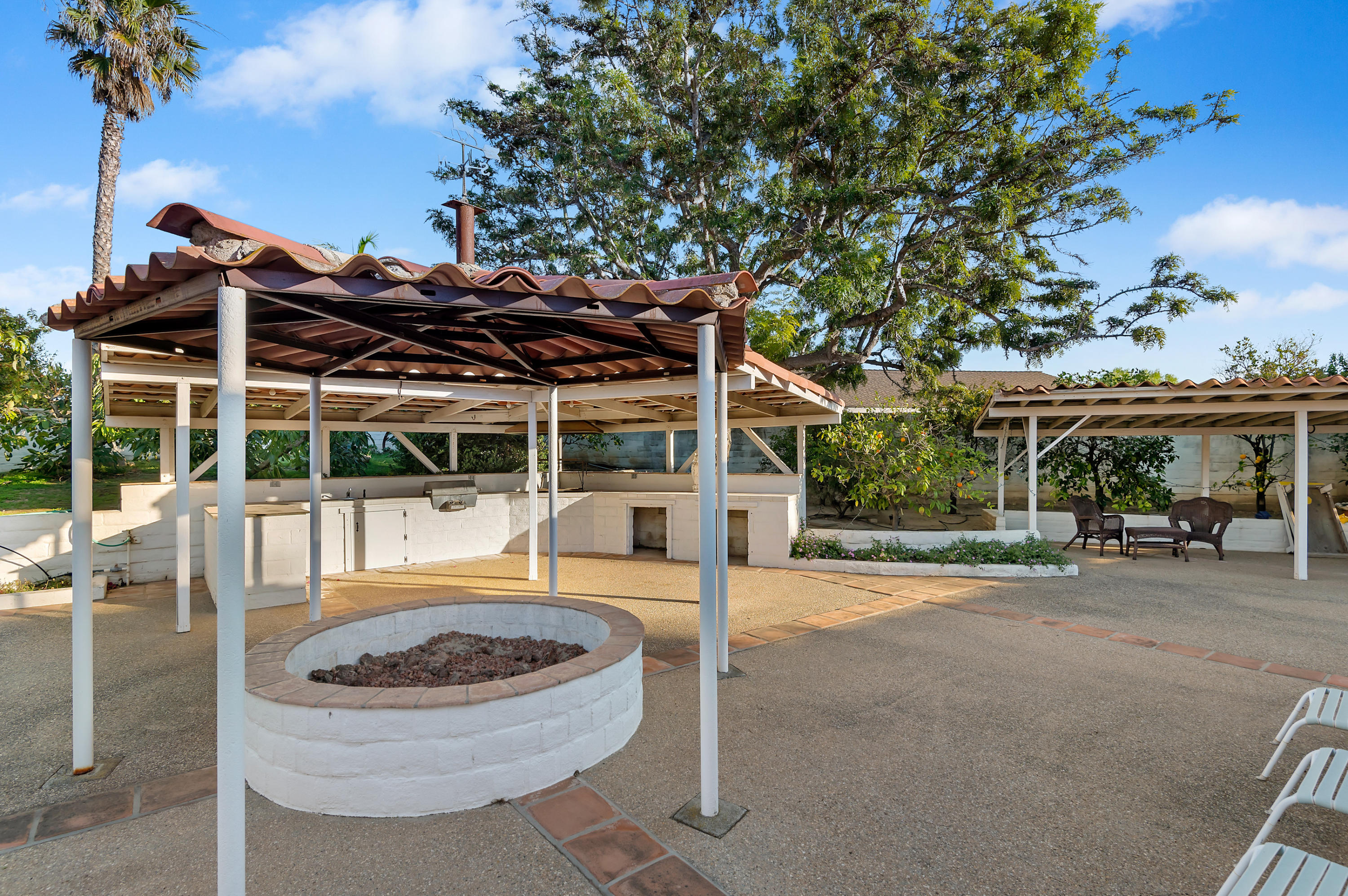 4620 Via Rubi Santa Barbara, CA 93105 - Photo 26 of 39 Fire pit