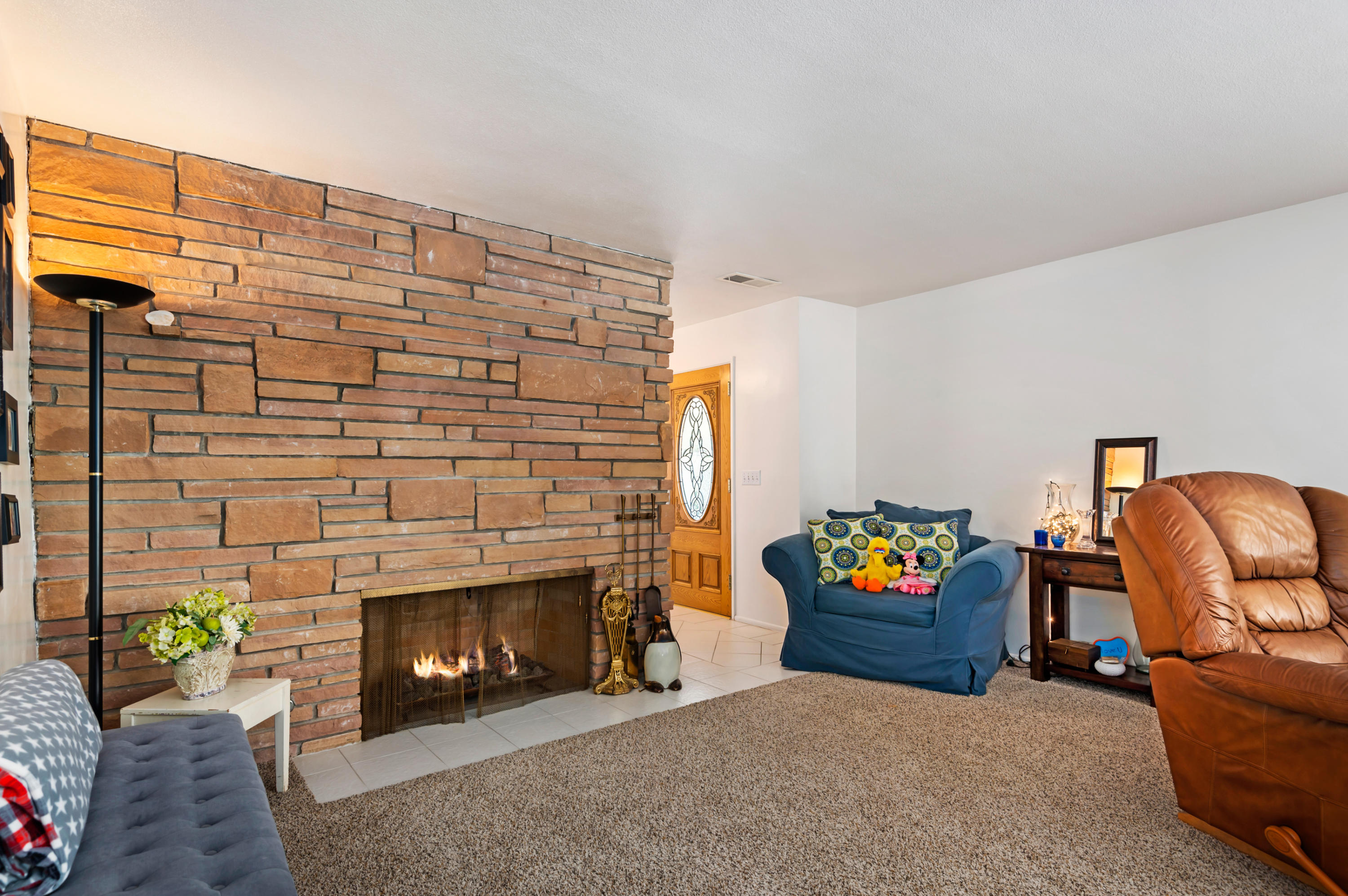 4620 Via Rubi Santa Barbara, CA 93105 - Photo 8 of 39 12 - Living Room