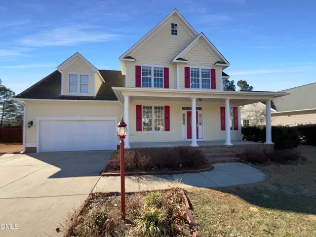 $335,000 | 1124 Masterpiece Drive, Hope Mills, NC 28348