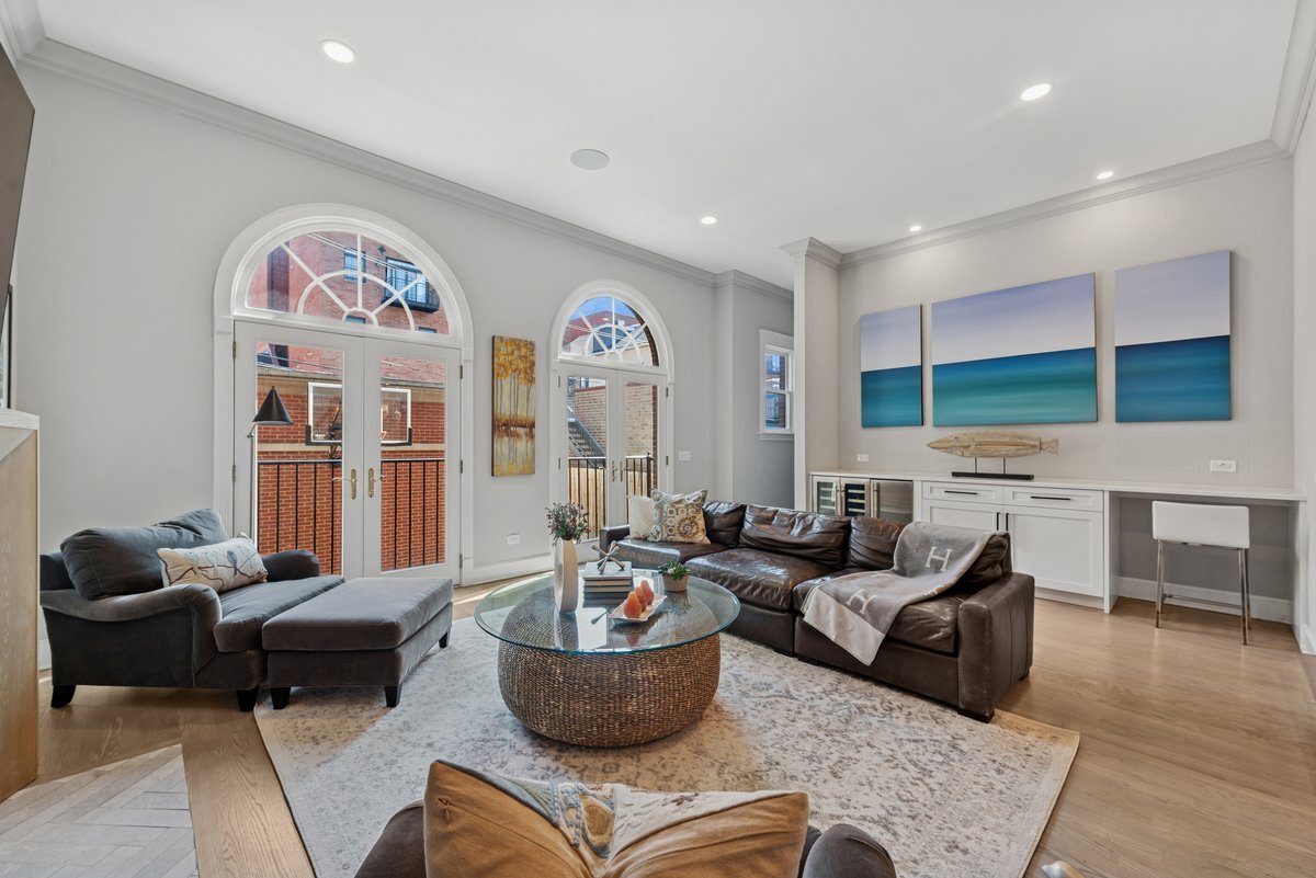 2661 North Dayton Street Chicago, IL 60614 - Photo 11 of 41 a living room with furniture large window and wall painting