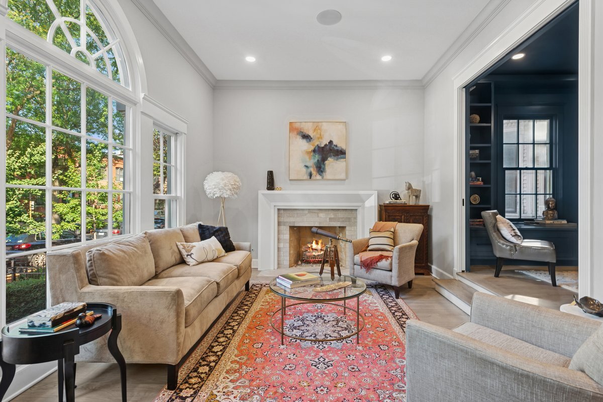2661 North Dayton Street Chicago, IL 60614 - Photo 3 of 41 a living room with furniture and a fireplace