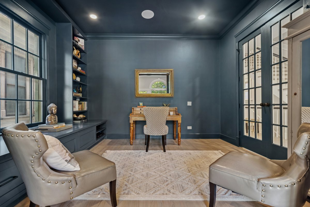 2661 North Dayton Street Chicago, IL 60614 - Photo 6 of 41 a living room with furniture a piano and a window