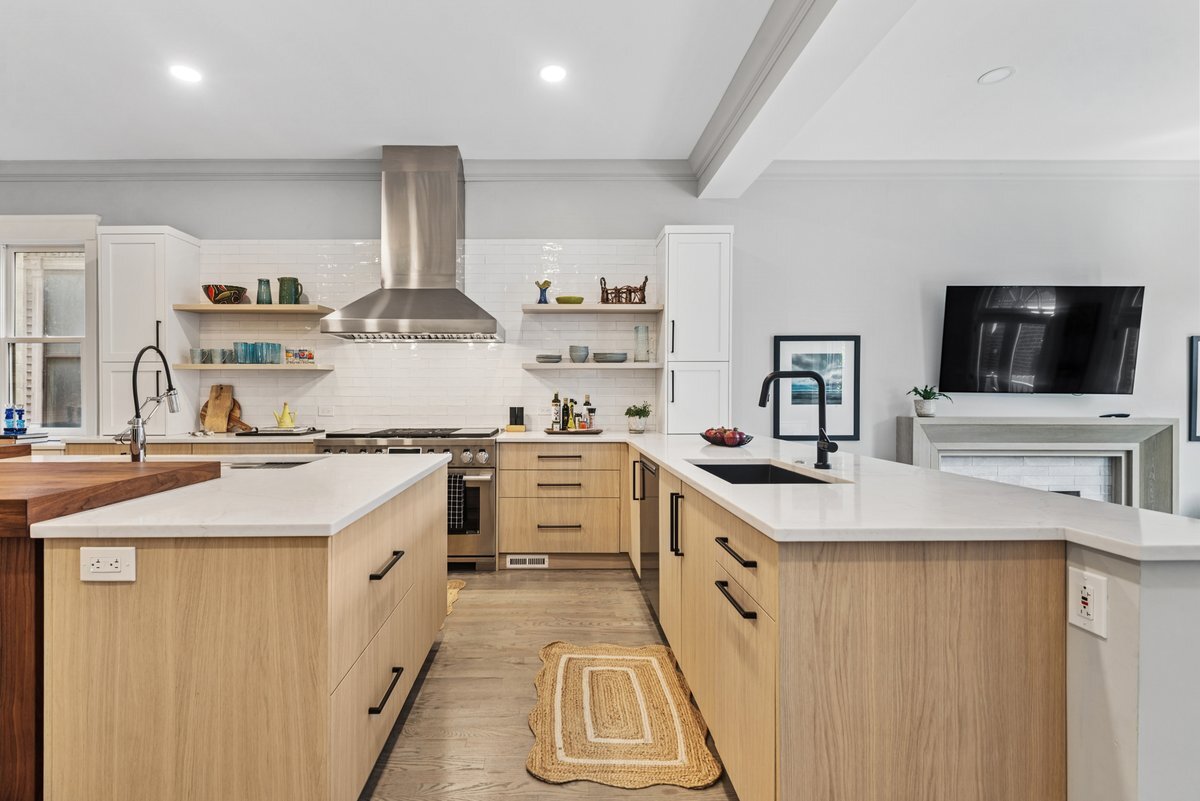 2661 North Dayton Street Chicago, IL 60614 - Photo 9 of 41 a kitchen with stainless steel appliances a sink stove and cabinets