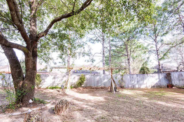 10584 South Side Loop Fairhope, AL 36532 - Photo 4 of 22 Shaded Back Yard