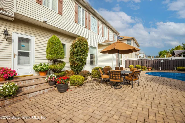 $1,299,000 | 139 Finlay Street | Tottenville