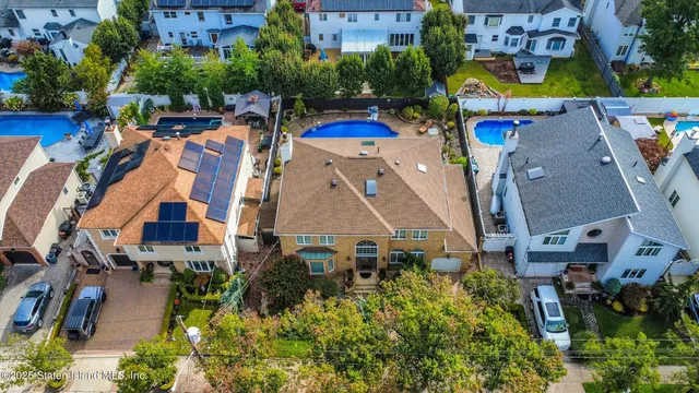 $1,299,000 | 139 Finlay Street | Tottenville