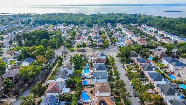 $1,299,000 | 139 Finlay Street | Tottenville