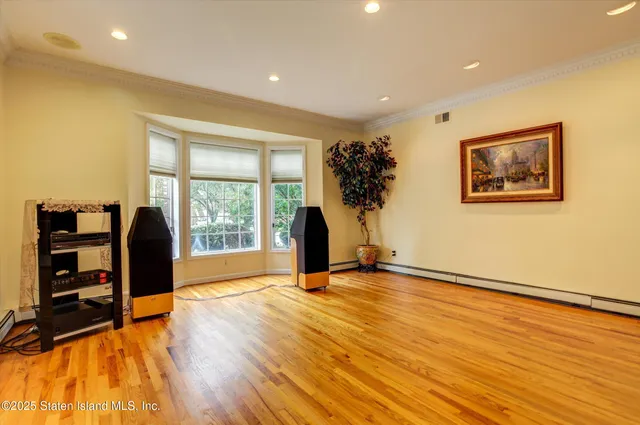 $1,299,000 | 139 Finlay Street | Tottenville