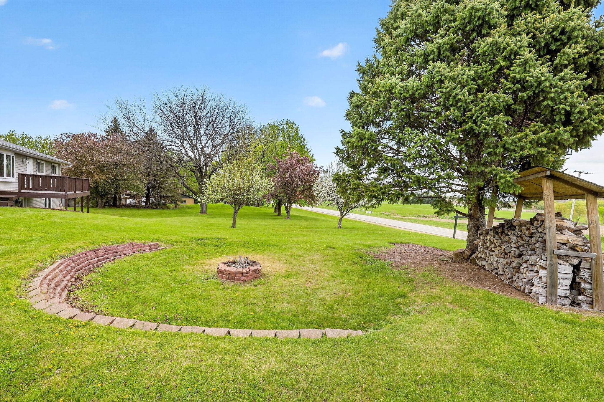 4210 Old Deerfield Road Deerfield, WI 53531 - Photo 43 of 62