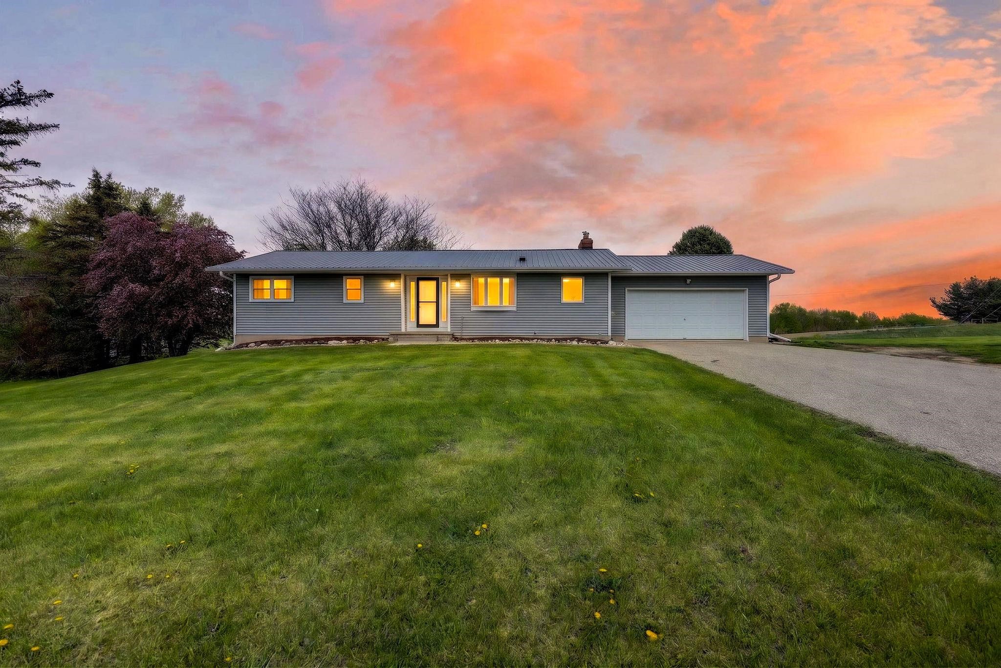 4210 Old Deerfield Road Deerfield, WI 53531 - Photo 45 of 62