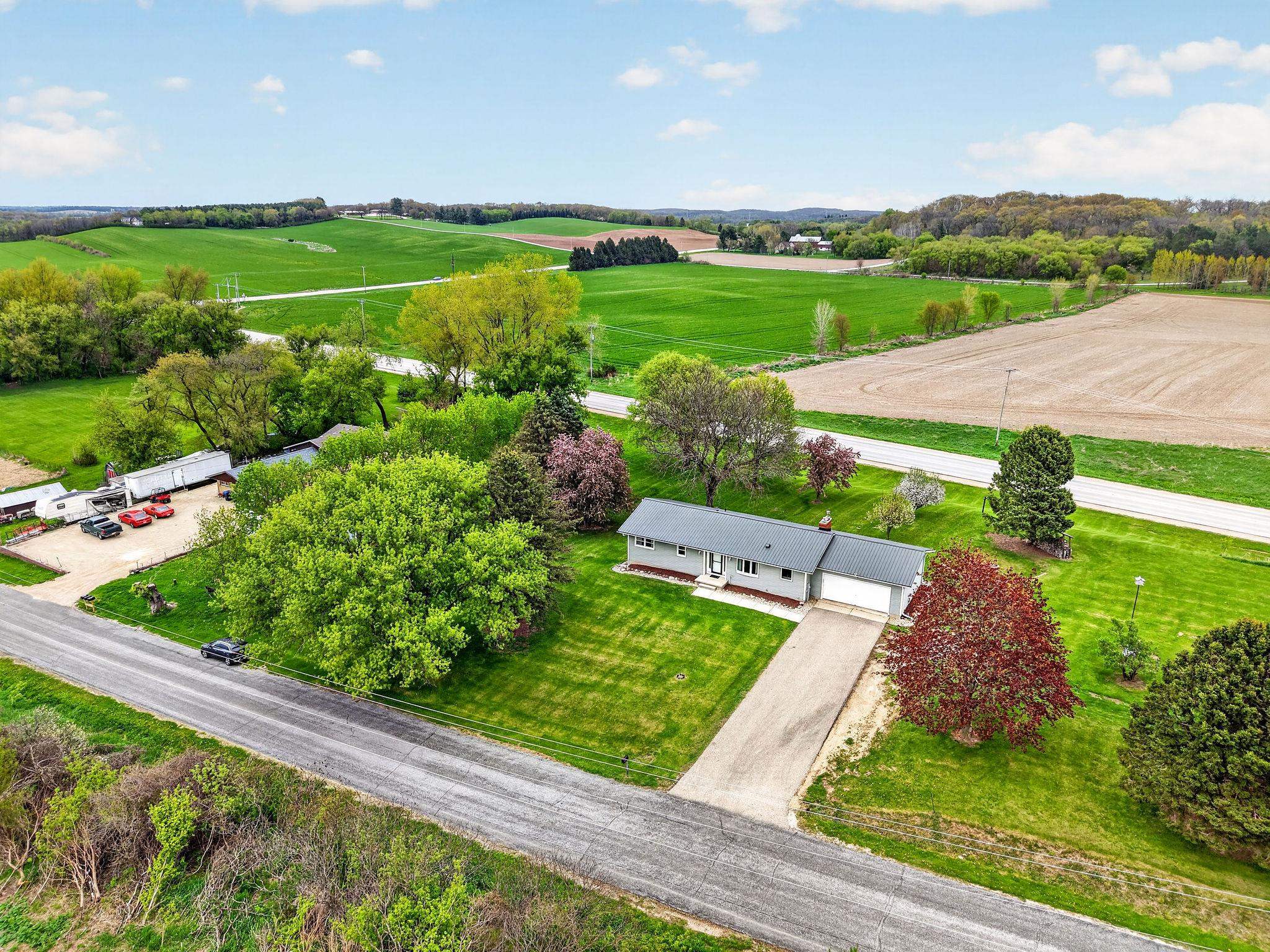 4210 Old Deerfield Road Deerfield, WI 53531 - Photo 52 of 62