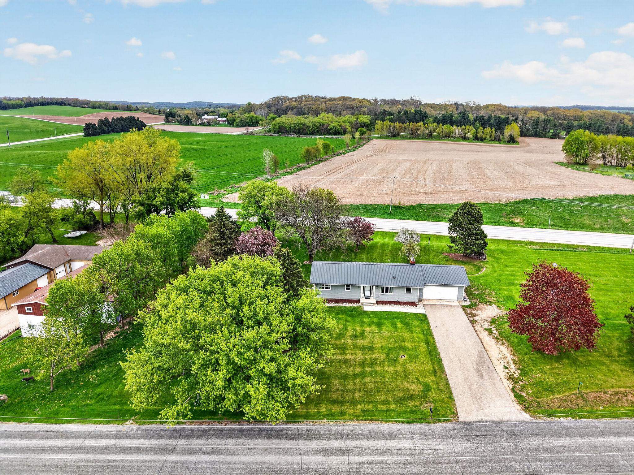 4210 Old Deerfield Road Deerfield, WI 53531 - Photo 53 of 62