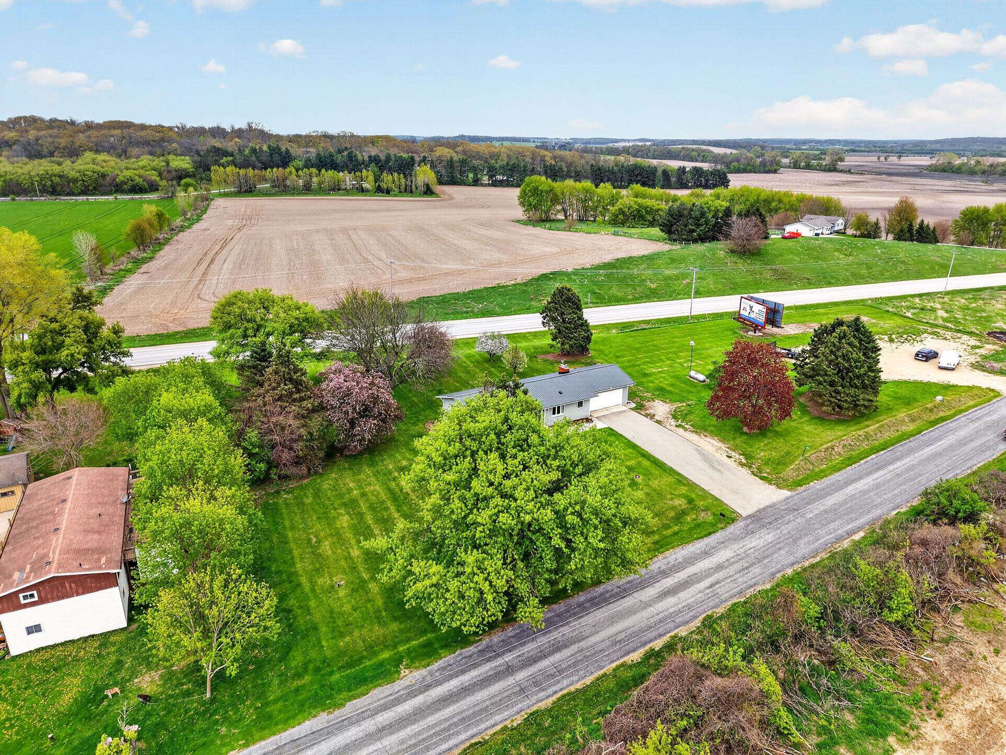 4210 Old Deerfield Road Deerfield, WI 53531 - Photo 54 of 62