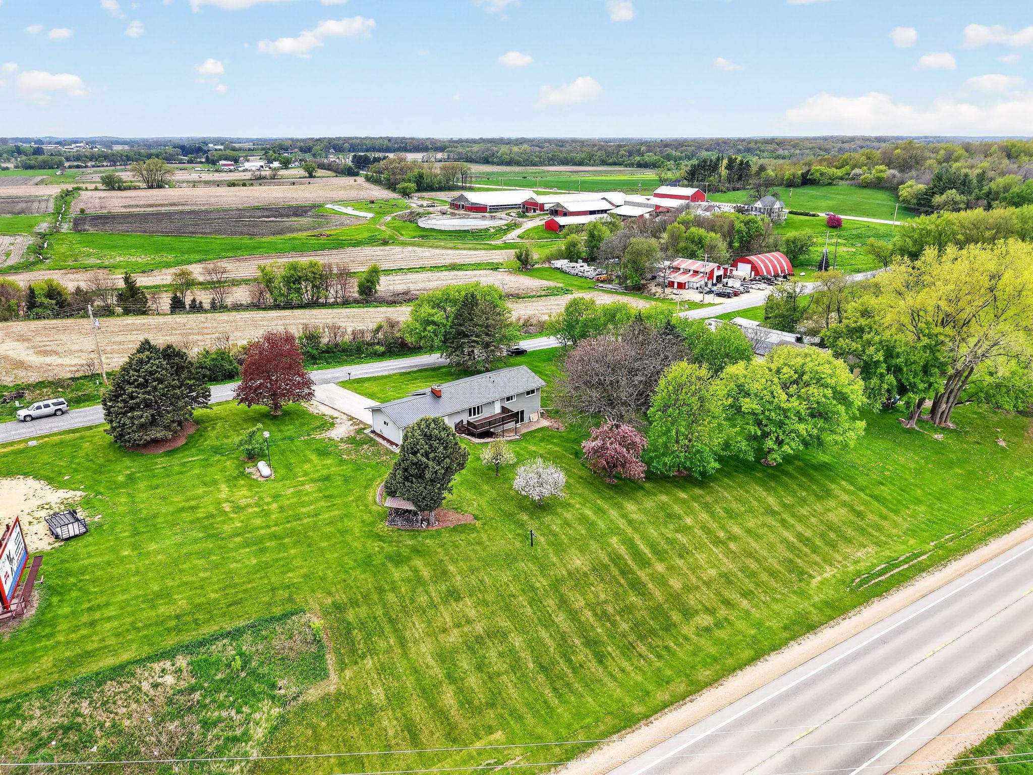 4210 Old Deerfield Road Deerfield, WI 53531 - Photo 59 of 62