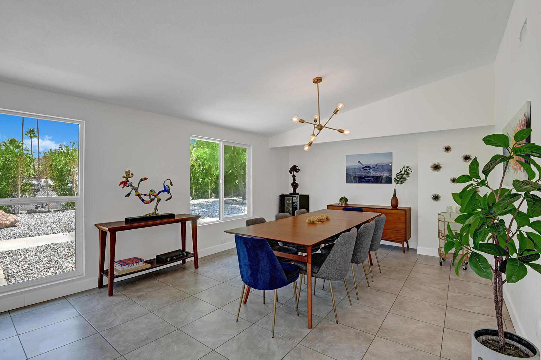 71621 Mirage Road Rancho Mirage, CA 92270 - Photo 24 of 49 DINING ROOM TO SIDE YARD