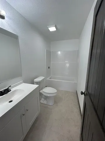 $2,500 | 510 South 10th Street, Unit 2, Haskell, TX 79521