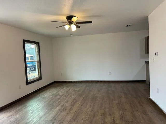 $2,500 | 510 South 10th Street, Unit 2, Haskell, TX 79521